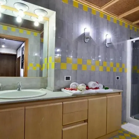 Apartment Marco D'oggiono By Halldis *