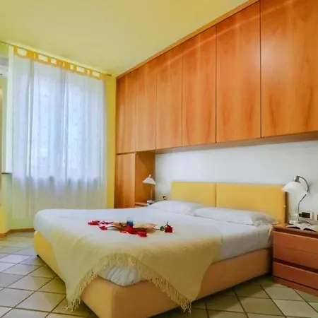 Apartment Marco D'oggiono By Halldis
